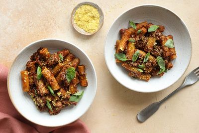 The ultimate Veganuary recipe bundle to avoid a boring, beige month