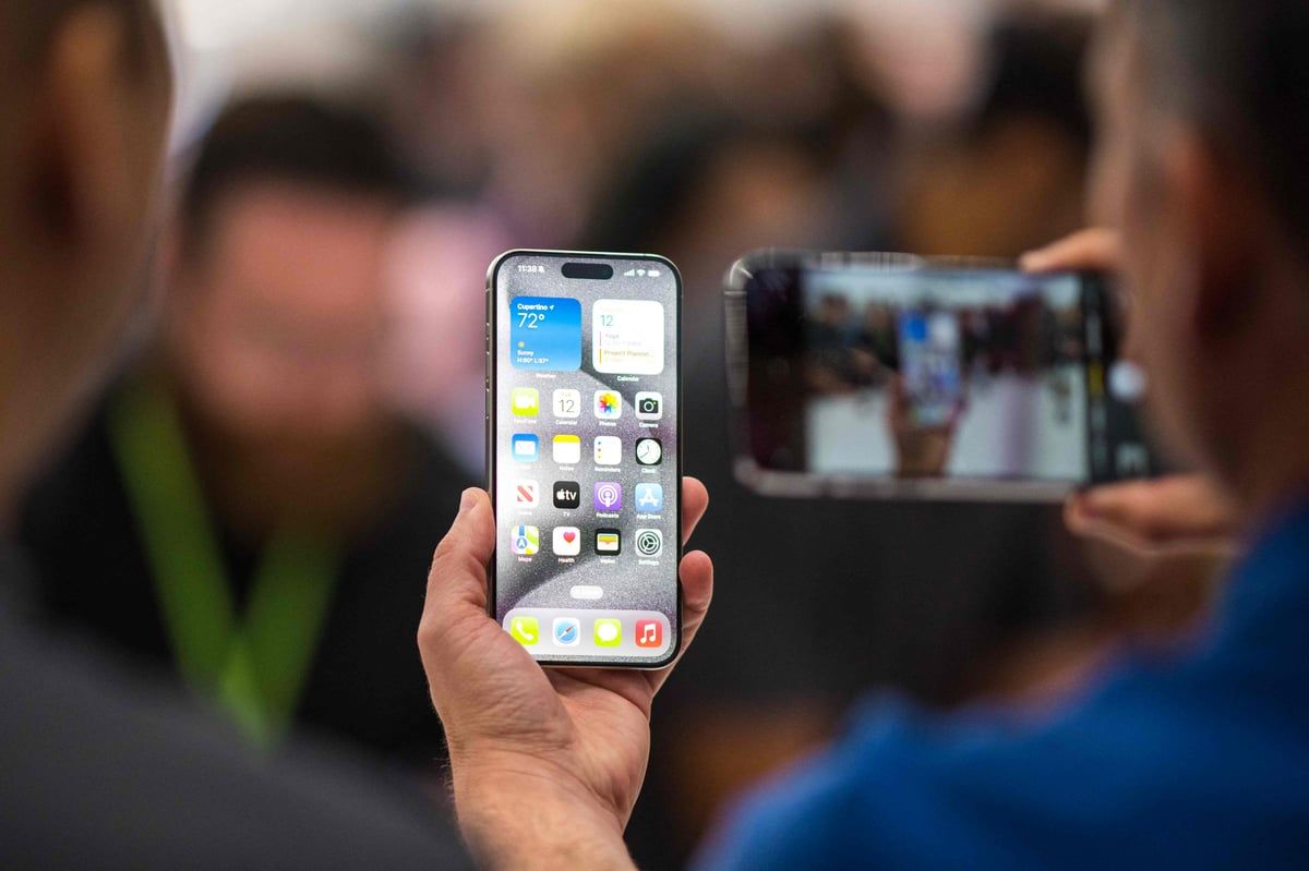 Apple confirms iPhone attacks as millions remain…