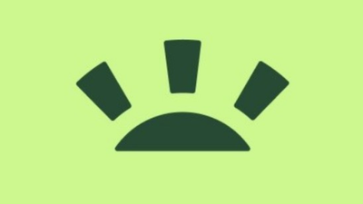 GoFundMe for Renee Good's Widow Sparks Debate After Critics Say Her Actions Helped Fuel Minneapolis Shooting