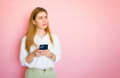 7 Things You Must Delete From Your Phone to Prevent Identity Theft