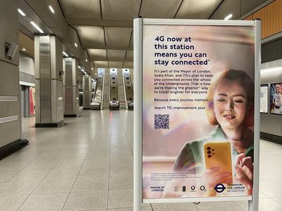 4G mobile phone coverage on Tube reaches halfway stage - with roll-out to be completed by end of year
