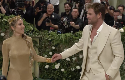 Chris Hemsworth Allegedly Reaches Out To Matt Damon For Help As His 14-Year Marriage Hits Breaking Point