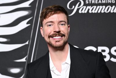 Despite his $2.6 billion net worth, MrBeast says he’s having to borrow cash and doesn’t even have enough money in his bank account to buy McDonald’s