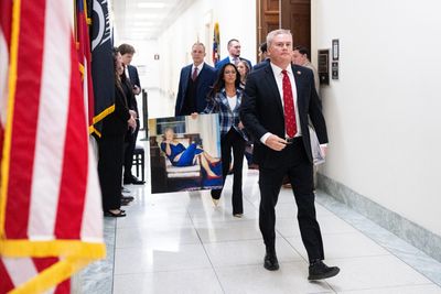 House panel to seek contempt of Congress against Bill Clinton