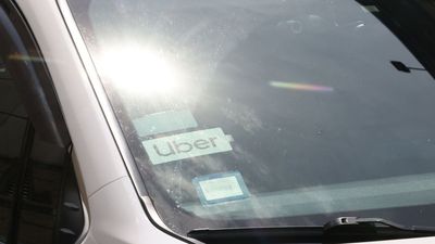 ‘Full-speed drives away’: Woman’s Uber driver takes off with her suitcase still in the trunk, what happened next is like a movie