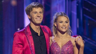 Before Robert Irwin’s New TV Gig, He Reunited With DWTS’ Co-Champ Witney Carson For A Cute Video