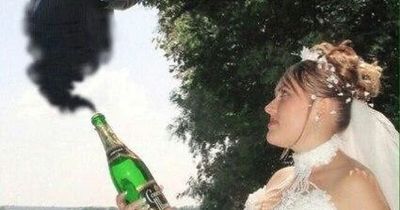 32 Awkward Wedding Photos That Will Make You Laugh And Cringe At The Same Time