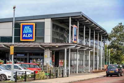 Aldi announces another pay rise for staff from March 1