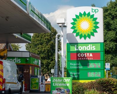 BP to take hit of up to $5bn on green energy as it refocuses on fossil fuels