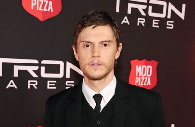 Evan Peters is 'shocked' Jessica Lange is returning to American Horror Story