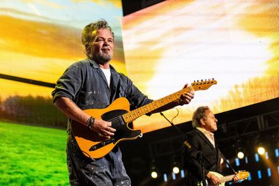 Minutes to Memories: John Mellencamp rolling out jukebox of his old hits