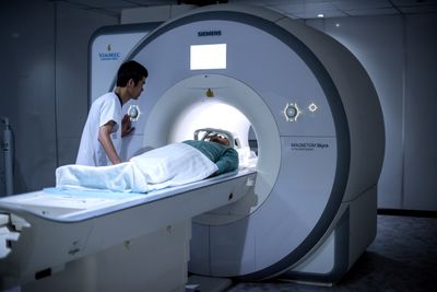 US Patients Turn to Vietnam's Vinmec for Advanced Surgery and Stem Cell Care