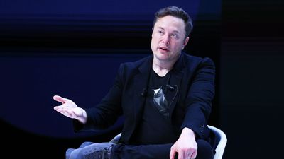 Elon Musk says going to medical school will be pointless in 3 years: "Everyone will have access to medical care that is better than what the president receives right now."