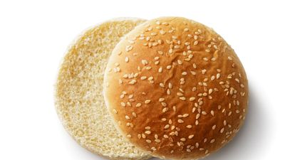 ‘This food ain’t real’: Woman buys hamburger buns from the store, but what happens when she runs them under water has her terrified