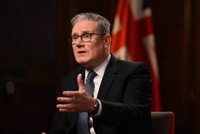 UK temporarily closes embassy in Tehran