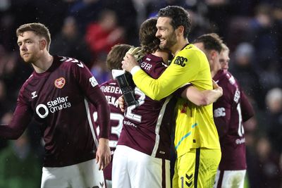 10-man Hearts dig deep to restore six-point lead over Celtic and Rangers