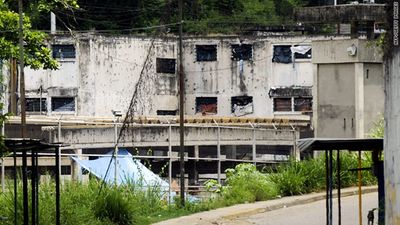 Two Political Prisoners in Venezuela Describe Their Ordeal In Captivity: 'Treated As Less Than Dogs'