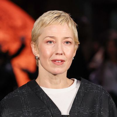 After a Strong Blonde Era, Carrie Coon Is Officially Back to Being a Brunette