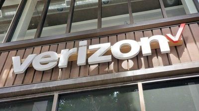 Verizon confirms service is restored after millions were stuck in SOS mode