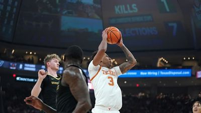 Texas Blows Out Vanderbilt to Whittle Number of Men’s Hoops Unbeatens to Three
