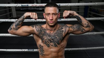 Paro targets second world title in Fenech's footsteps