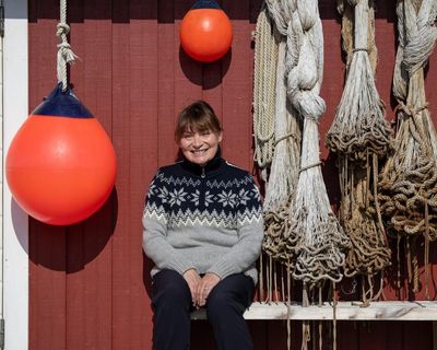 TV tonight: Lorraine Kelly packs her bikinis and balaclavas for a Norway adventure