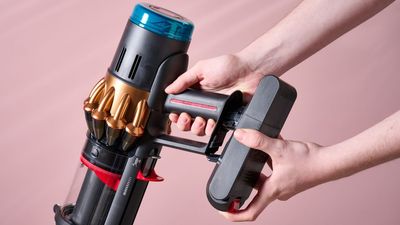 5 things you didn't realize were damaging your Dyson vacuum's battery