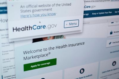 Final day to select ACA health plans arrives in most states, with no subsidy deal yet
