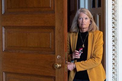 Trump health plan asks Congress for drug, insurance legislation