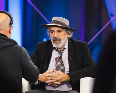 Ferraris for all and wine on tap: satirical candidate shakes up Portugal’s presidential election