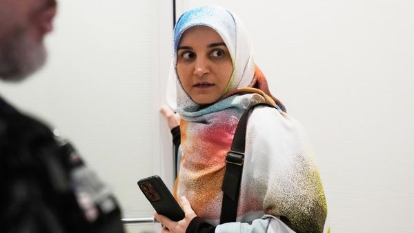 French prosecutor seeks jail term for Iranian woman accused of terrorism