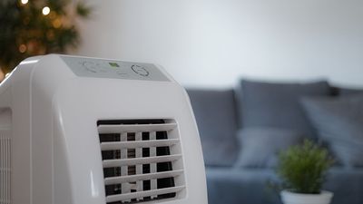 Ceramic heater vs fan heater: cost, efficiency, safety and more compared