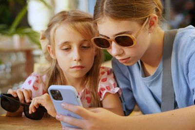 UK's Children Could Be Banned From Social Media As Keir Starmer Hints at Tough New Rules for Under-16s