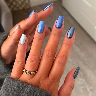 15 Blue Chrome Nail Designs to Make Your Winter Manicure Extra Icy