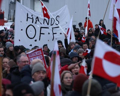 Trump threatens 25% tariff on European allies until Denmark sells Greenland to US