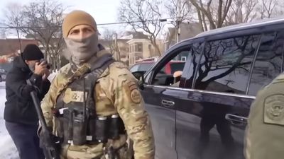 TikTok Influencers Encourage Doxxing via Tinder and Grindr: Is This Lawful?