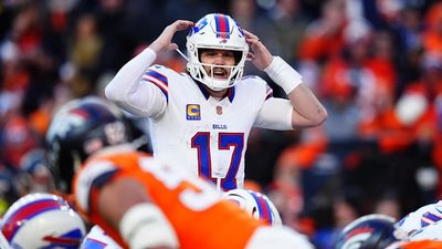 Josh Allen Fumble With Two Seconds Left in Half Costs Bills Three Points vs. Broncos