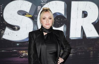 Hayden Panettiere enjoyed writing 'warts and all' memoir