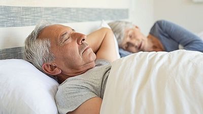 New research shows how back pain may affect men’s sleep quality later in life