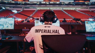 ImperialHal makes history with 2,000 career ALGS kills