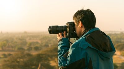 24 Most Lucrative Side Hustles for People Under 40