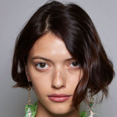 About To Go For A Haircut? The Bouncy Layered Bob Is Super Polished, Yet Soft And Effortless Too