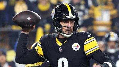 Steelers Reportedly Remain Open to Retaining Aaron Rodgers for 2026 Season