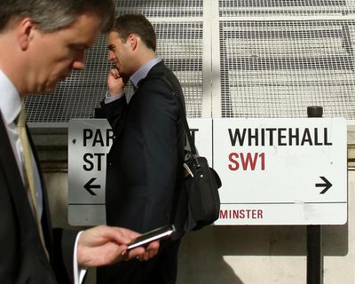 UK to create new ‘school of government’ to train senior civil servants