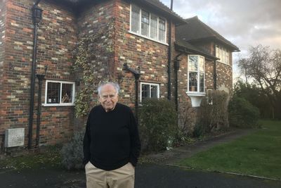 Scientist whose work laid foundations for Covid vaccines dies aged 91