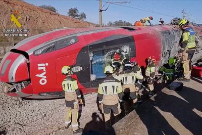 Spain train crash latest: Bodies still trapped in wreckage as Spain deploys cranes and death toll rises
