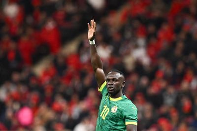 Watch: Sadio Mane calls back Senegal team-mates amid AFCON final walk off and penalty protest