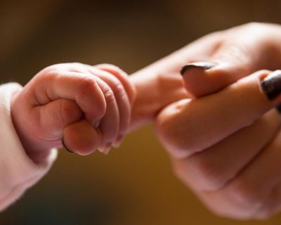 Women ‘being failed by underfunded and understaffed’ UK postnatal care