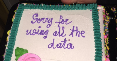 “Too Old For Leo DiCaprio”: 49 Funny Photos Of Cakes That Reflect Honest Emotions