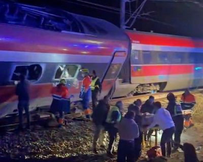 High-speed train crash in southern Spain leaves 39 dead